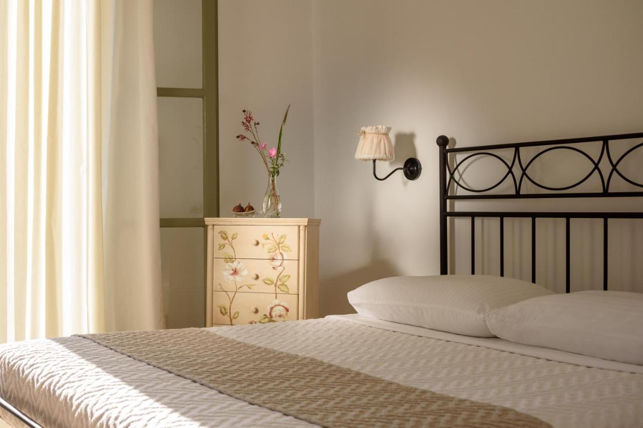 Mirabeli Apartments & Suites Πολλώνια Εξωτερικό φωτογραφία