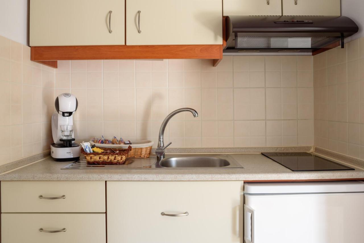 Mirabeli Apartments & Suites Πολλώνια Εξωτερικό φωτογραφία